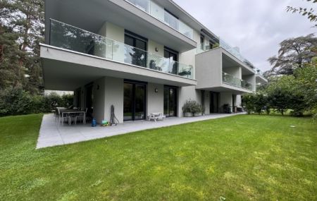 Rare ! Lumineux appartement de 5 pièces en rez-de-jardin –…