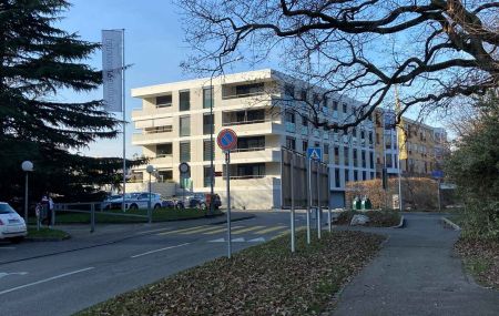Logement 4 pièces avec balcon Petit-Lancy