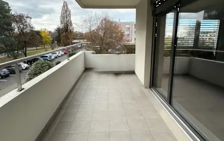 Logement 4 pièces avec balcon Petit-Lancy