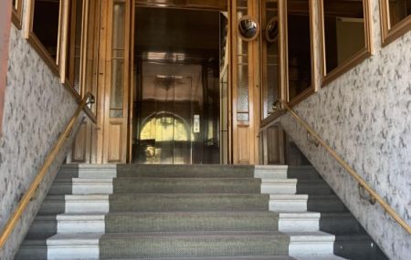 STUDIO DANS LES COMBLES