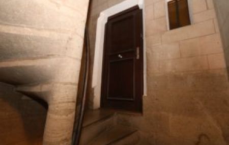 Appartement de 3 pièces semi-meublé en Vieille-Ville