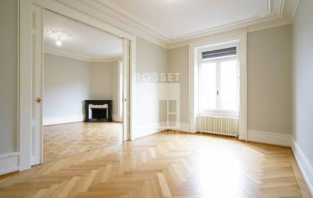 Magnifique appartement de 6 pièces rénové au 2ème étage en plein coeur du quartier des Tranchées et proche de toutes les commodités.