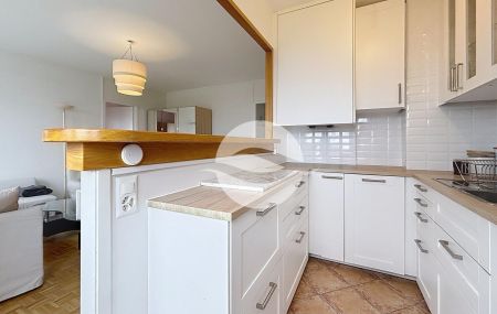 Très joli et chaleureux 3 pièces meublé au 2ème