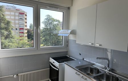 Reprise de bail d'un bel appartement de 3 pièces au 5ème étage