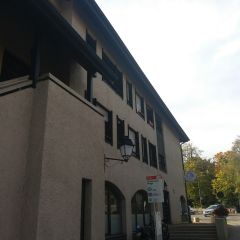 Route de Choulex 2-4 dans le centre du village de la commune de Vandoeuvres - joli appartement de 2 pièces rénové au 1er étage