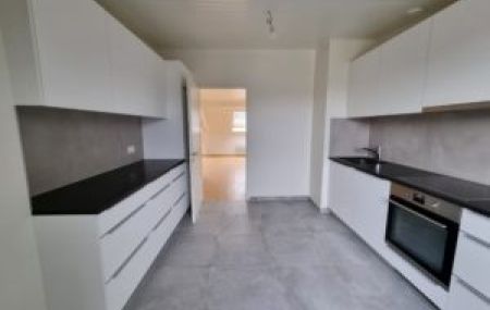 Appartement mansardé de 6 pièces en attique à la Jonction