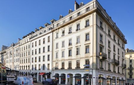 Studio environ 21 m2 au 5ème étage