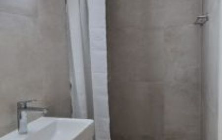 Appartement mansardé de 6 pièces en attique à la Jonction