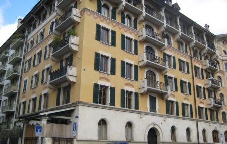 Quartier de Plainpalais, bel appartement de 6,5 pièces