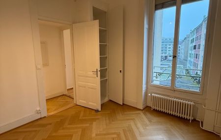 Sur la rade, magnifique 4 pièces à louer