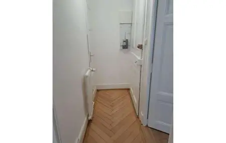 Appartement de 2 pièces au 5ème en face du Parc la Grange