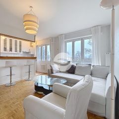 Très joli et chaleureux 3 pièces meublé au 2ème