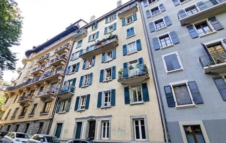 Appartement de 2 pièces au 5ème en face du Parc la Grange
