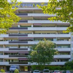 Magnifique duplex de 4 pièces au 9ème étage d'environ 78m2 avec balcon.