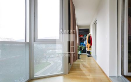 Appartement de 5 pièces au 3ème étage avec ascenseur