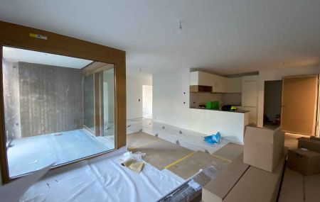 Appartement de 5 pièces avec terrasse/jardin dans immeuble neuf à Bernex