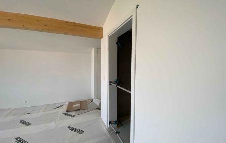 Appartement de 5 pièces avec loggia au dernier étage dans immeuble neuf à Bernex