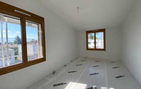 Appartement de 5 pièces avec loggia au dernier étage dans immeuble neuf à Bernex