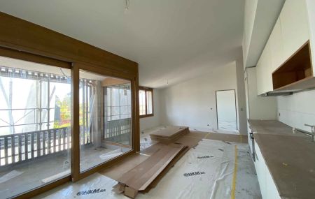 Appartement de 5 pièces avec loggia au dernier étage dans immeuble neuf à Bernex