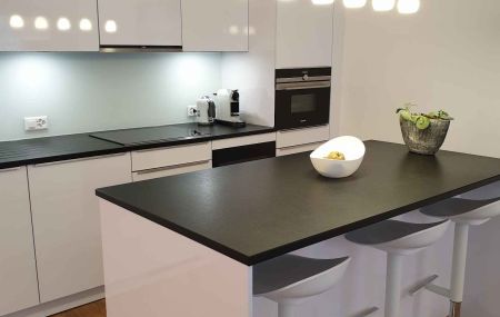 Logement 4 pièces aux Eaux-Vives