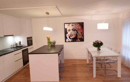 Logement 4 pièces aux Eaux-Vives