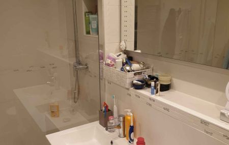 Logement 4 pièces aux Eaux-Vives