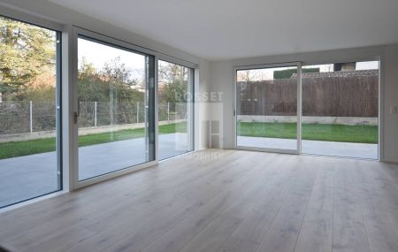 Jolie villa mitoyenne à louer à Plan-les-Ouates.Beautiful detached villa for rent in Plan-les-Ouates.