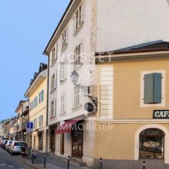 Appartement traversant de 2 pièces au 2ème étage