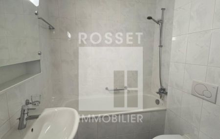 Appartement 6 pièces au 5ème étage.