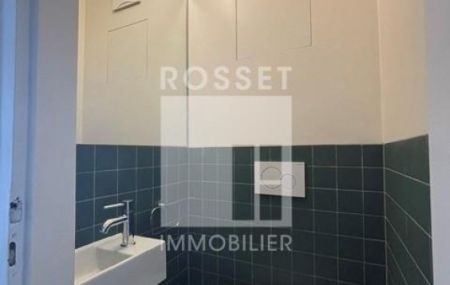 Appartement traversant de 3 pièces au 2ème étage