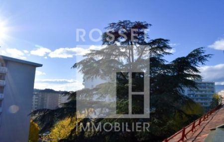 Appartement de 4 pièces traversant au 5ème étage