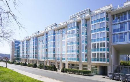 Appartement de 5 pièces au 3ème étage avec ascenseur