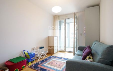 Appartement de 5 pièces au 3ème étage avec ascenseur