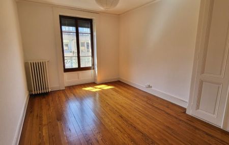 Appartement de 3 pièces au 4ème étage.