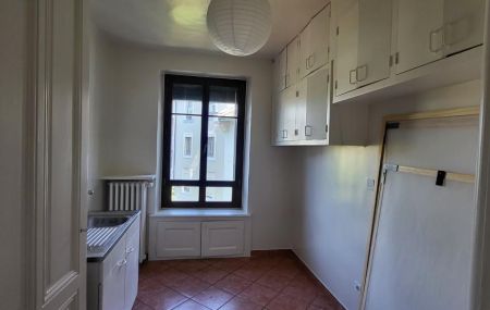 Appartement de 3 pièces au 4ème étage.