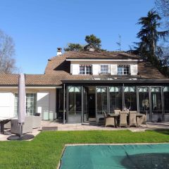 Magnifique villa individuelle avec piscine à Thônex Villette