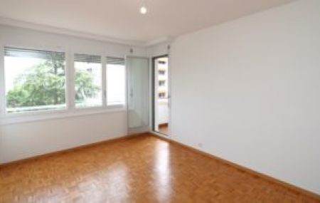 Appartement de 6,5 pièces avec 2 loggias à Versoix