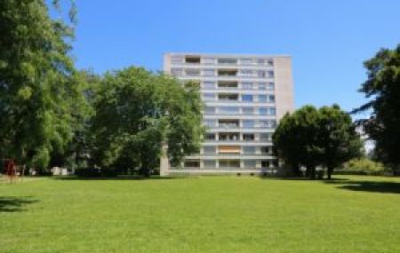 Appartement de 6,5 pièces avec 2 loggias à Versoix