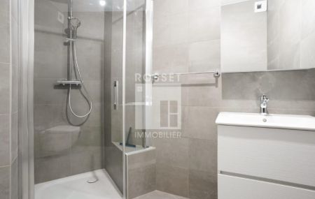 Dans un immeuble neuf en copropriété