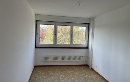 Quartier de Grand-Lancy, appartement de 4,5 pièces traversant