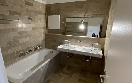 Quartier de Grand-Lancy, appartement de 4,5 pièces traversant