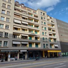 Joli appartement de 2 pièces au 4ème étage avec un balcon