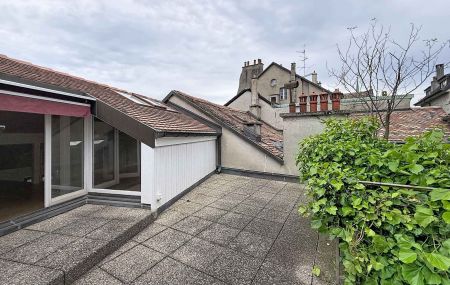 Appartement de 8 pièces en triplex avec terrasse à la Vieille-Ville