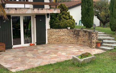 Appartement meublé de 3 pièces avec terrasse à Confignon