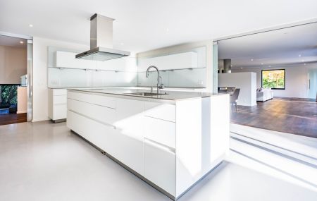 Magnifique villa contemporaine avec piscine et vue lac à Hermance