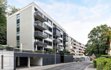 Appartement de 7 pièces avec balcons quartier Hôpital
