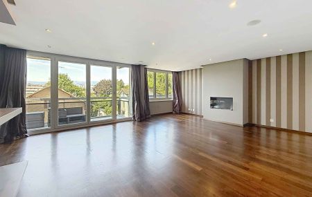Appartement de 7 pièces avec balcons quartier Hôpital
