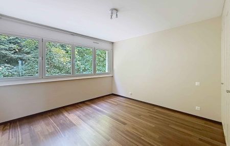 Appartement de 7 pièces avec balcons quartier Hôpital