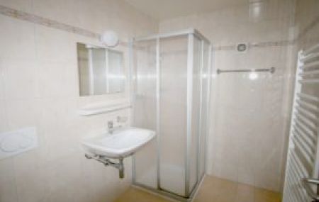 Villa jumelée de 6 pièces avec terrasse et jardin à Bellevue