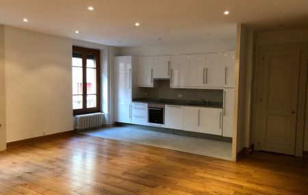 Appartement 5 pièces  | Eaux-Vives